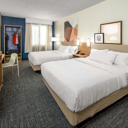 Spark By Hilton Rochester University Area Екстер'єр фото