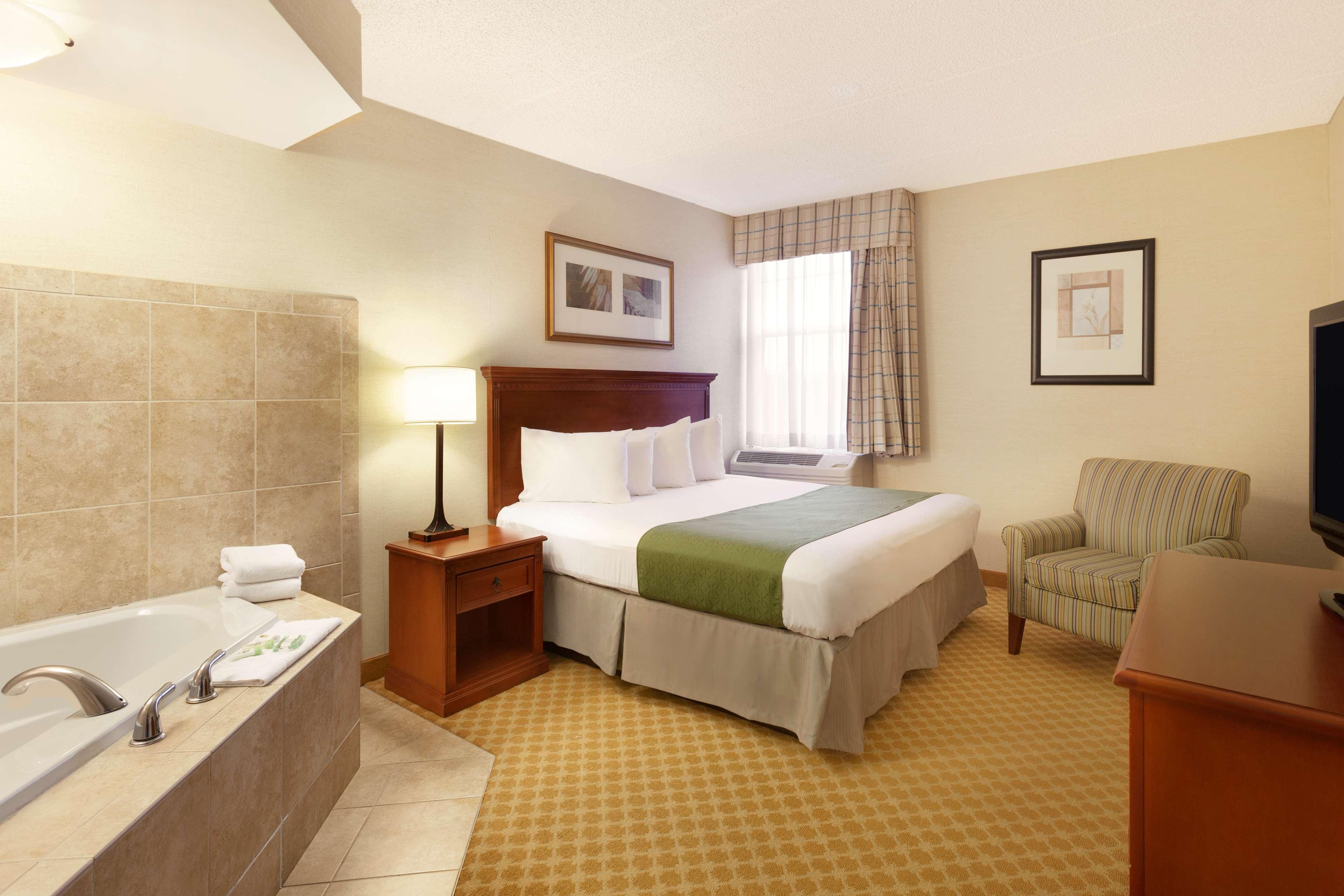 Spark By Hilton Rochester University Area Екстер'єр фото