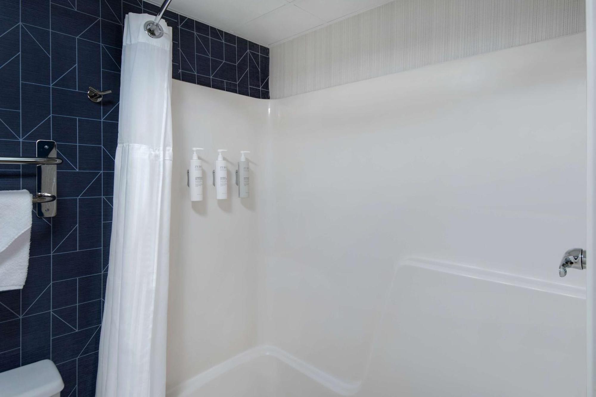 Spark By Hilton Rochester University Area Екстер'єр фото