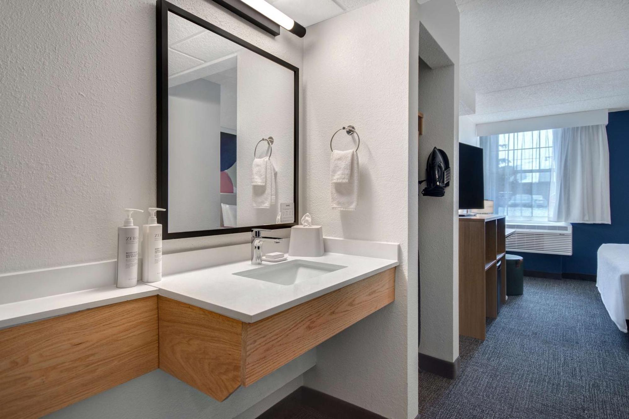 Spark By Hilton Rochester University Area Екстер'єр фото