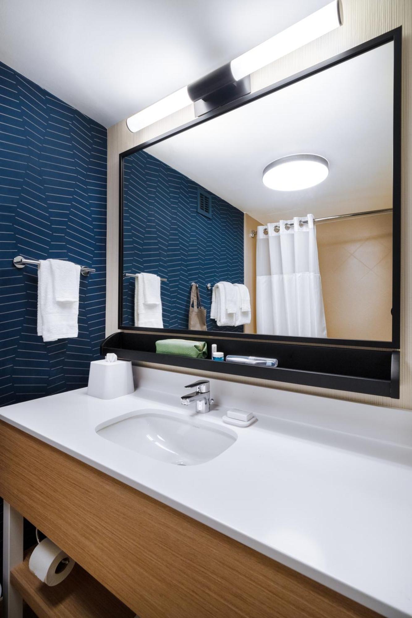 Spark By Hilton Rochester University Area Екстер'єр фото